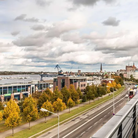 Ibis Am Stadthafen Hotel Rostock